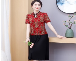 顯瘦減齡連衣裙